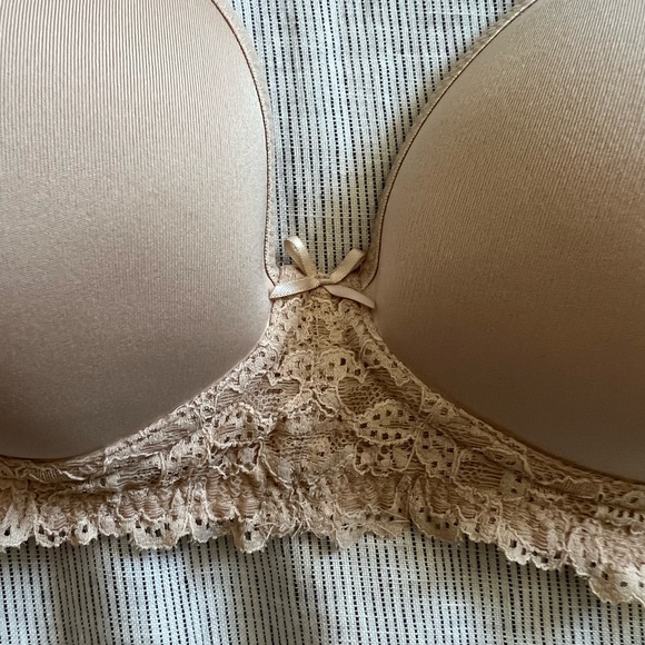 Wacoal Wire Free Nursing Bra - Picture 8 of 11